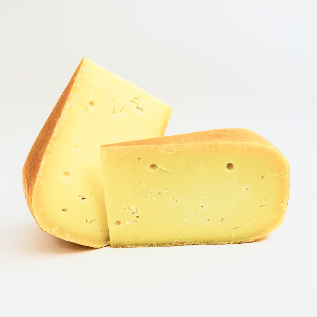 Сир Гауда Преміум 12 місяців витримки ваговий ТМ O’BEREG